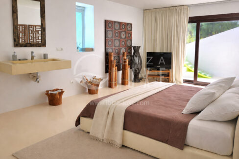 6105 - Cala Jondal - 01