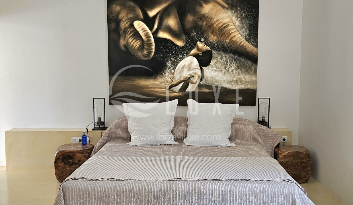 6105 - Cala Jondal - 07