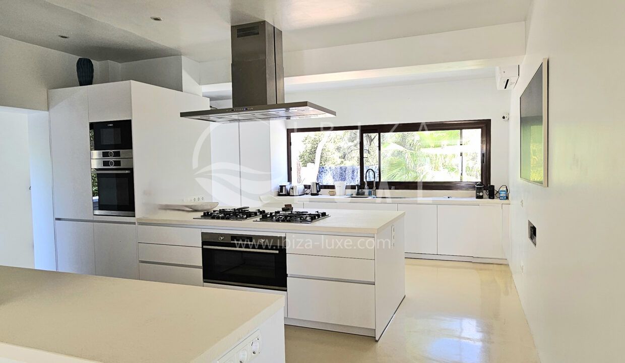 6105 - Cala Jondal - 10