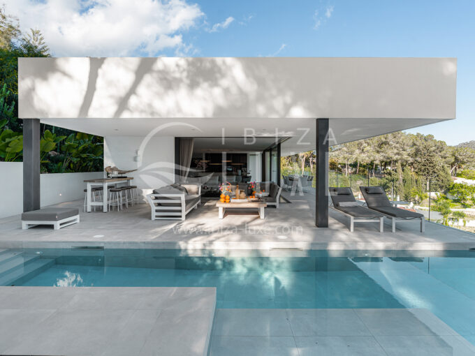 luxury villa in Ibiza
