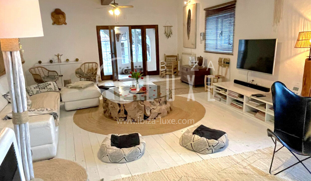 1737 - Cala Llonga - 02