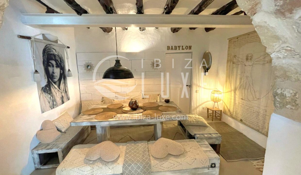 1737 - Cala Llonga - 05