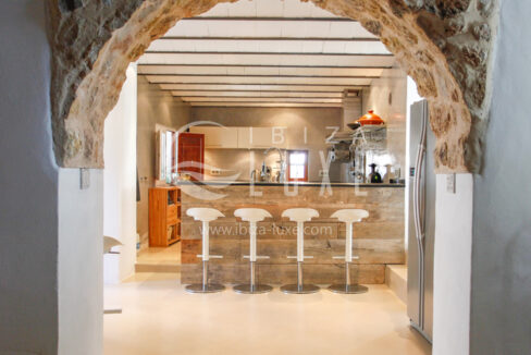 1737 - Cala Llonga - 10