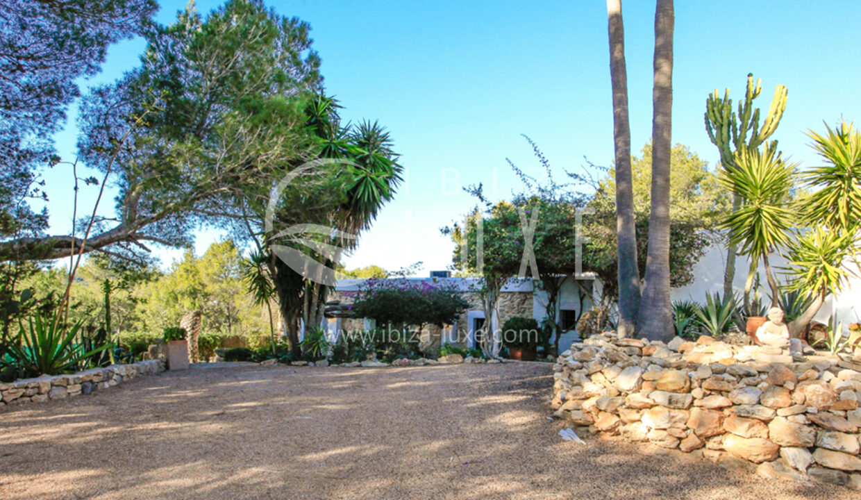 1737 - Cala Llonga - 11