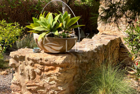 1737 - Cala Llonga - 16