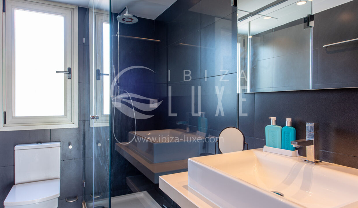 2123 - Talamanca - 21