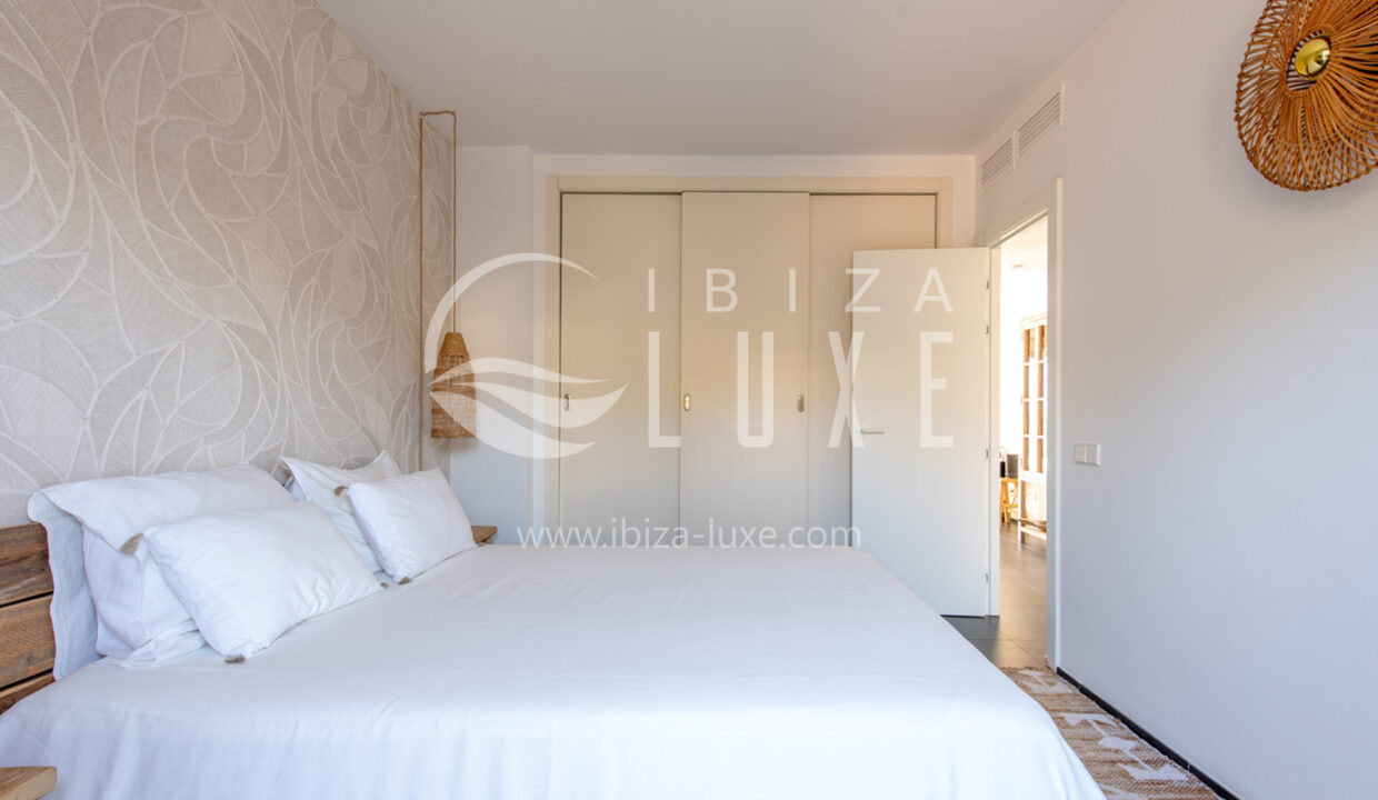 2123 - Talamanca - 23