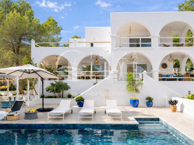 Finca rénovée à Ibiza avec piscine