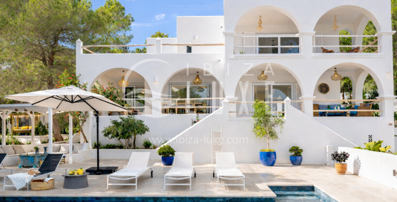 Finca rénovée à Ibiza avec piscine